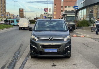 Подержанный автомобиль Citroen SpaceTourer 2022 года (2 фото)