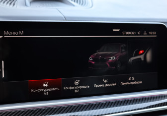 Подержанный автомобиль BMW X5 M 2021 года (16 фото)