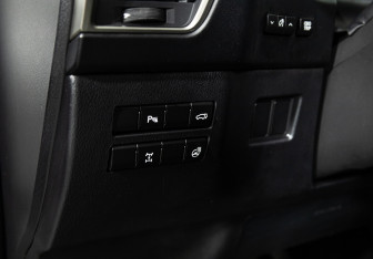 Подержанный автомобиль Lexus NX 2016 года (18 фото)
