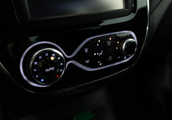 Подержанный автомобиль Renault Kaptur 2018 года (16 фото)