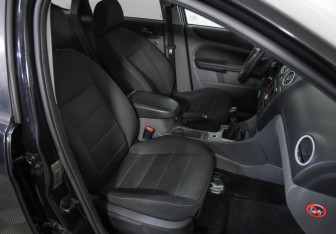 Подержанный автомобиль Ford Focus Hatchback 2011 года (73 фото)