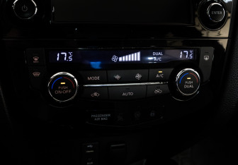 Подержанный автомобиль Nissan Qashqai 2016 года (14 фото)