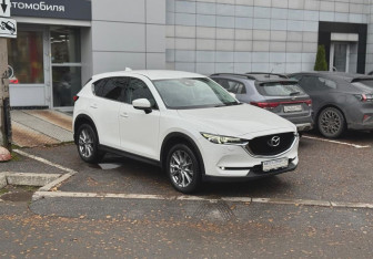 Подержанный автомобиль Mazda CX-5 2020 года (3 фото)