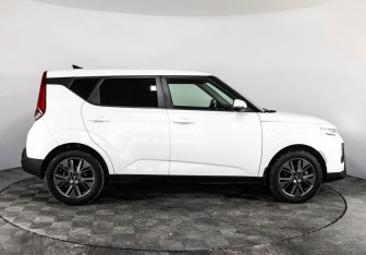 Подержанный автомобиль Kia Soul 2020 года (5 фото)