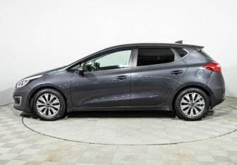 Подержанный автомобиль Kia Ceed Hatchback 2018 года (8 фото)