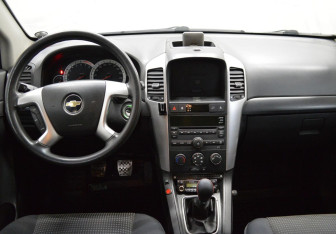 Подержанный автомобиль Chevrolet Captiva 2008 года (13 фото)