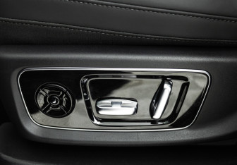 Подержанный автомобиль LiXiang L9 2024 года (22 фото)