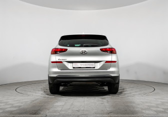 Подержанный автомобиль Hyundai Tucson 2018 года (6 фото)