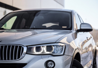 Подержанный автомобиль BMW X4 2014 года (2 фото)