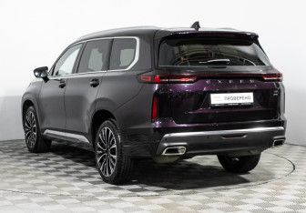 Подержанный автомобиль Exeed VX 2023 года (7 фото)