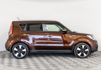 Подержанный автомобиль Kia Soul 2017 года (4 фото)