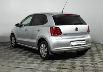 Подержанный автомобиль Volkswagen Polo Hatchback 2012 года (7 фото)