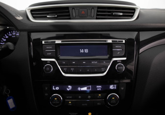 Подержанный автомобиль Nissan Qashqai 2017 года (14 фото)