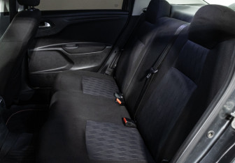 Подержанный автомобиль Citroen C-Elysee 2013 года (10 фото)