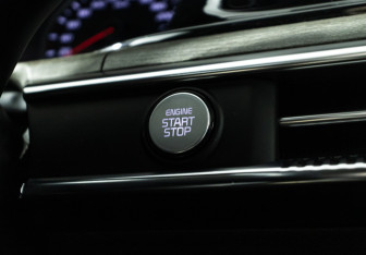 Подержанный автомобиль Kia K5 2024 года (17 фото)