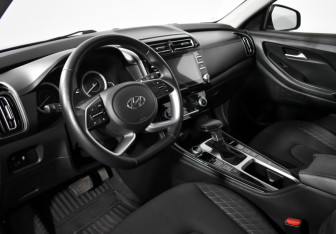 Подержанный автомобиль Hyundai Creta 2021 года (9 фото)