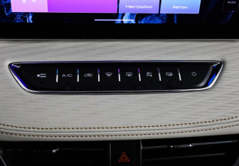 Подержанный автомобиль Haval Jolion 2023 года (17 фото)