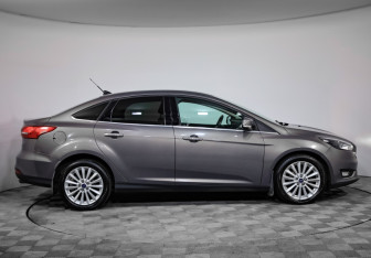 Подержанный автомобиль Ford Focus Sedan 2017 года (4 фото)