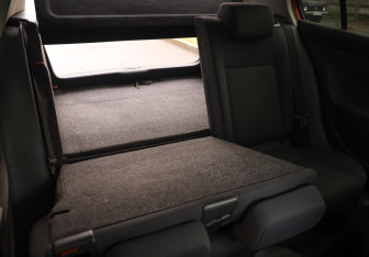 Подержанный автомобиль Volkswagen Golf Hatchback 2008 года (21 фото)