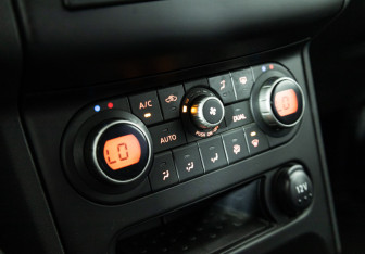 Подержанный автомобиль Nissan Qashqai 2010 года (15 фото)