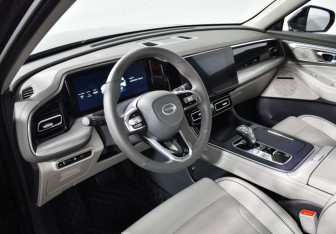 Подержанный автомобиль GAC GS8 2023 года (9 фото)