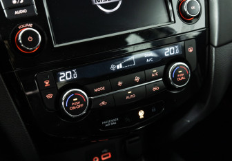 Подержанный автомобиль Nissan Qashqai 2022 года (15 фото)