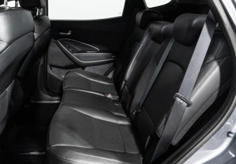 Подержанный автомобиль Hyundai Santa Fe 2017 года (16 фото)