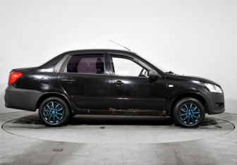 Подержанный автомобиль Datsun on-DO 2014 года (4 фото)