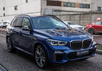 Подержанный автомобиль BMW X5 2019 года (5 фото)