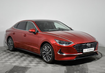 Подержанный автомобиль Hyundai Sonata 2020 года (3 фото)