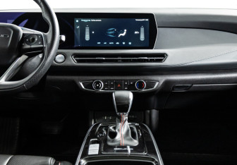 Подержанный автомобиль BAIC U5 Plus 2023 года (14 фото)