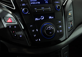 Подержанный автомобиль Hyundai i40 Sedan 2016 года (16 фото)