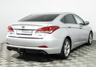 Подержанный автомобиль Hyundai i40 Sedan 2014 года (5 фото)