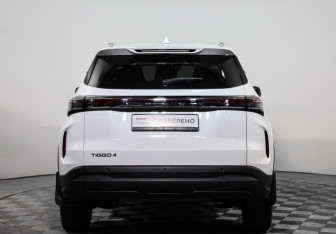 Подержанный автомобиль Chery Tiggo 4 2024 года (6 фото)