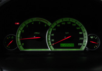 Подержанный автомобиль Chevrolet Captiva 2007 года (12 фото)