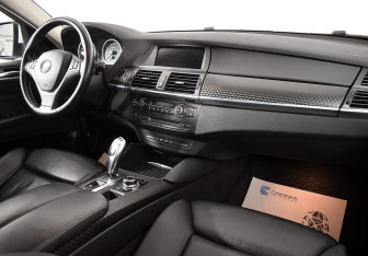Подержанный автомобиль BMW X6 2012 года (5 фото)