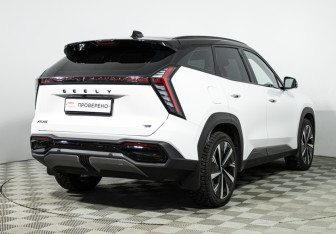 Подержанный автомобиль Geely Atlas 2024 года (5 фото)