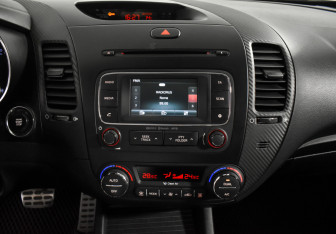 Подержанный автомобиль Kia Cerato Sedan 2014 года (16 фото)