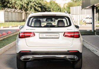 Подержанный автомобиль Mercedes-Benz GLC Coupe 2017 года (7 фото)