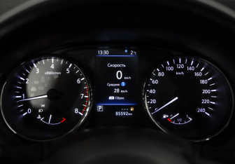 Подержанный автомобиль Nissan X-Trail 2020 года (12 фото)