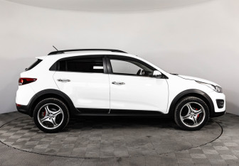 Подержанный автомобиль Kia Rio Hatchback 2018 года (4 фото)