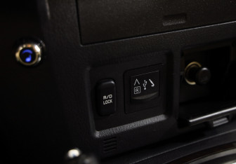 Подержанный автомобиль Mitsubishi Pajero 2019 года (19 фото)