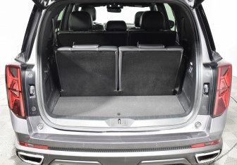 Подержанный автомобиль GAC GS8 2024 года (22 фото)