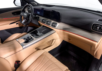 Подержанный автомобиль Jaecoo J8 2024 года (16 фото)