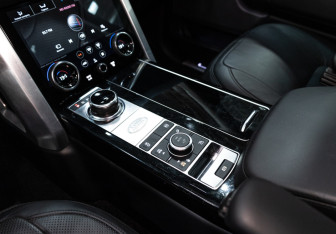 Подержанный автомобиль Land Rover Range Rover 2021 года (24 фото)