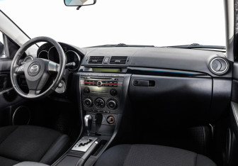 Подержанный автомобиль Mazda 3 Hatchback 2007 года (9 фото)