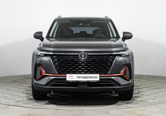 Подержанный автомобиль Changan CS35PLUS 2023 года (2 фото)