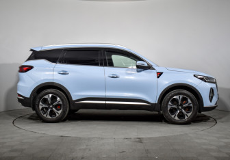 Подержанный автомобиль Chery Tiggo 7 Pro Max 2023 года (4 фото)