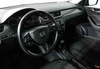 Подержанный автомобиль Skoda Rapid Liftback 2019 года (11 фото)