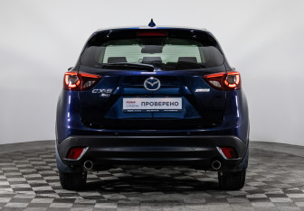 Подержанный автомобиль Mazda CX-5 2016 года (6 фото)